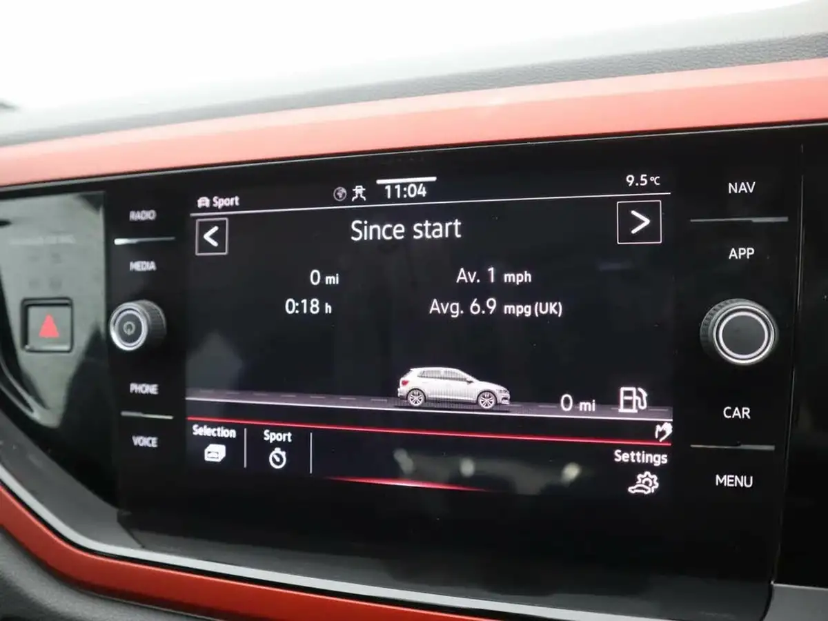 2021-volkswagen-polo-20-tsi-gti-207ps-big-26