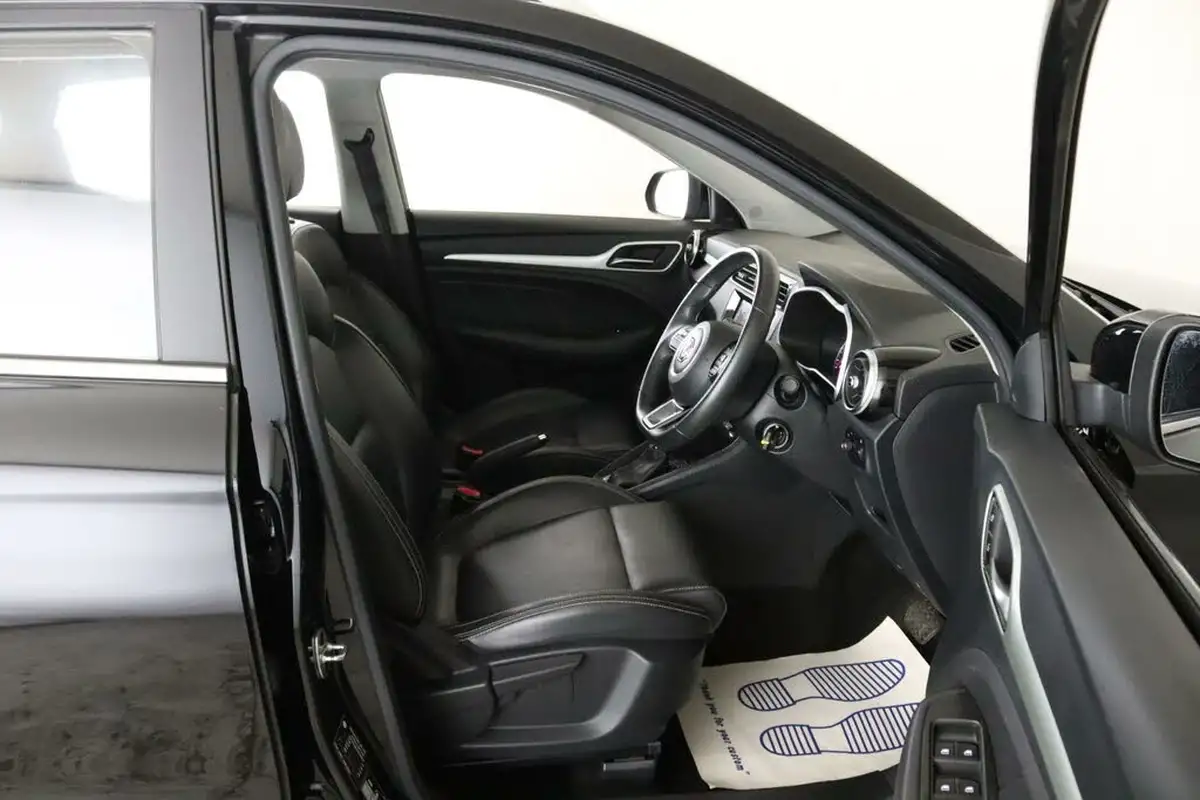 2019-mg-zs-suv-10t-gdi-exclusive-111ps-big-15