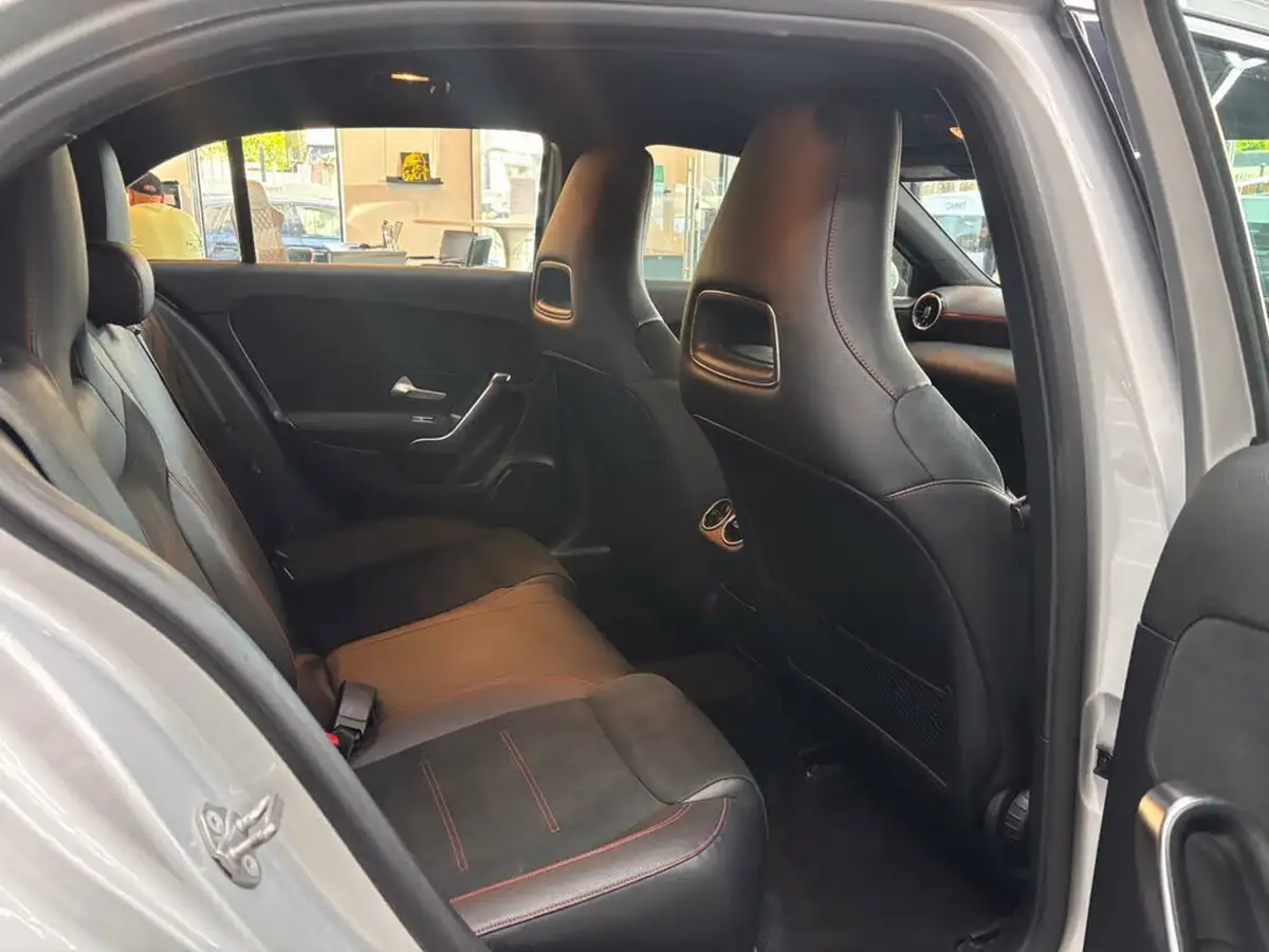 2019-mercedes-benz-a-class-15d-a180d-amg-line-hatchback-5d-7g-dct-big-22