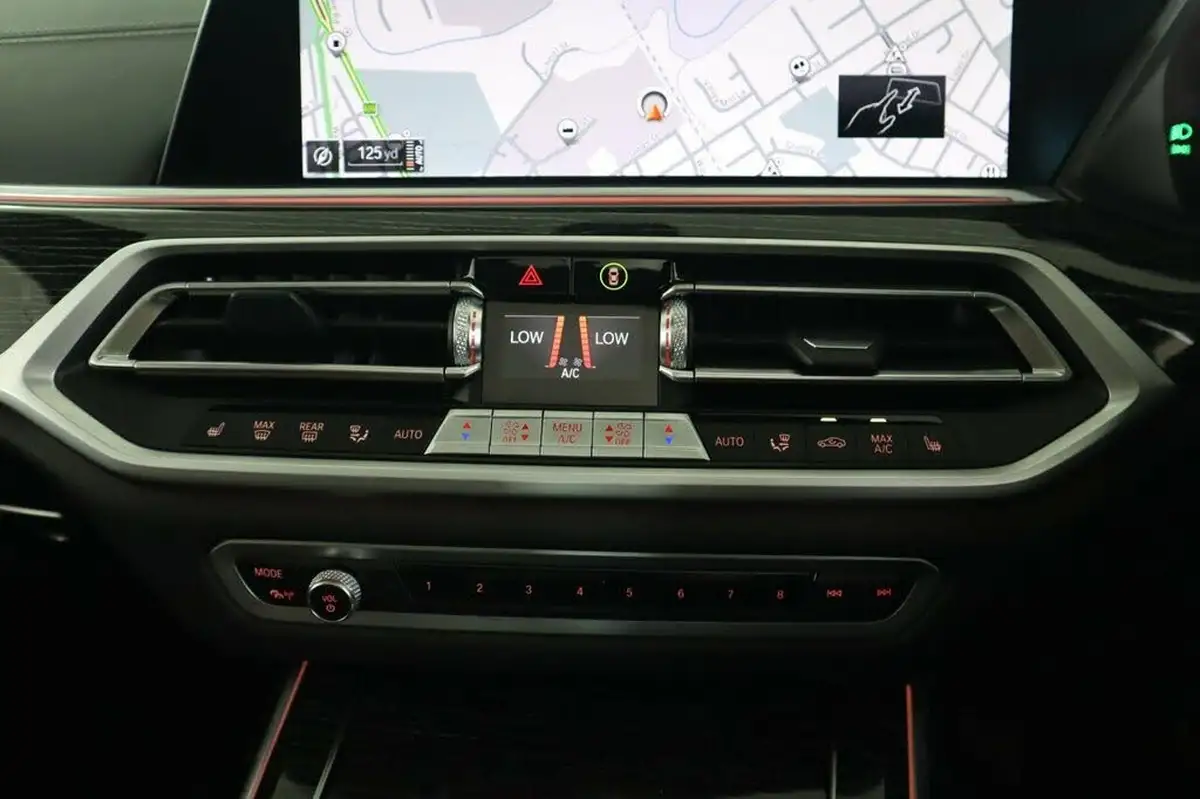2022-bmw-x7-30td-xdrive-40d-m-sport-big-37