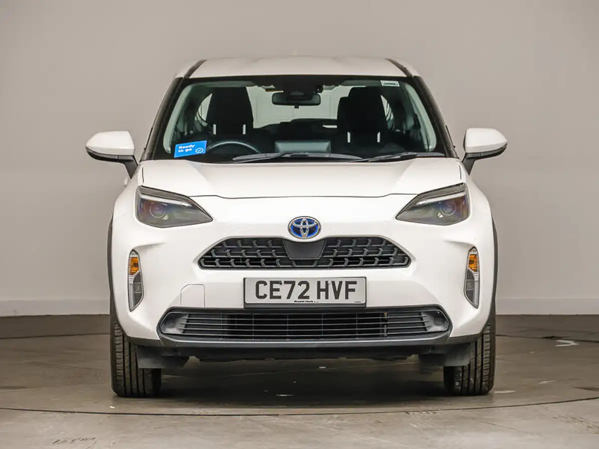 2022-toyota-yaris-cross-15-vvt-i-icon-big-19