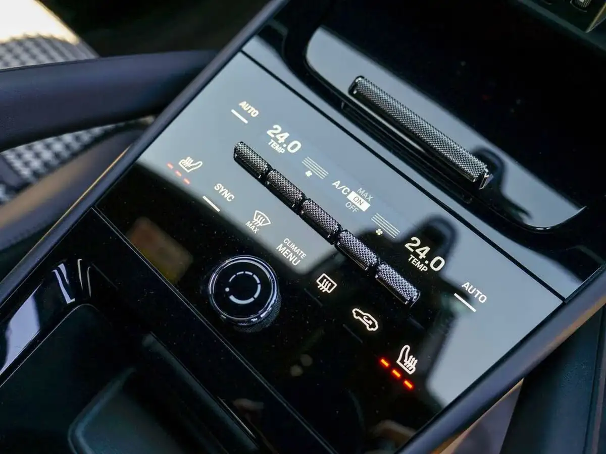 2025-porsche-cayenne-40-v8-gts-500ps-coupe-big-31