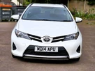 2014-toyota-auris-14td-active-touring-sports-small-1