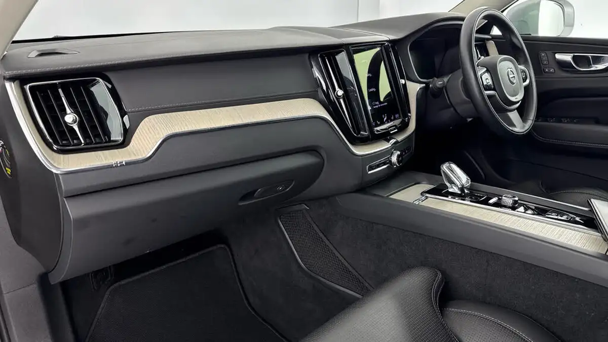 2021-volvo-xc60-20td-b4-inscription-awd-big-9