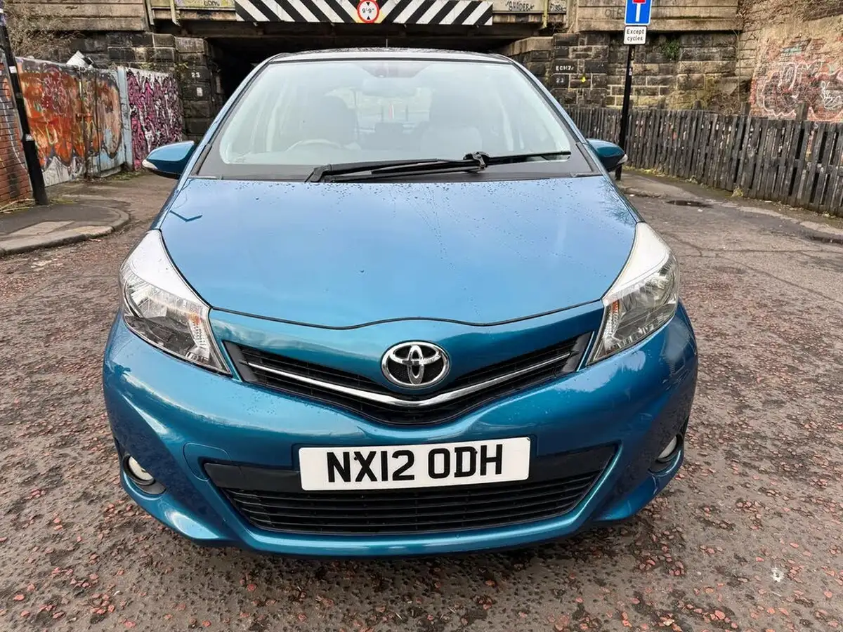 2012-toyota-yaris-133-t-spirit-vvt-i-big-2