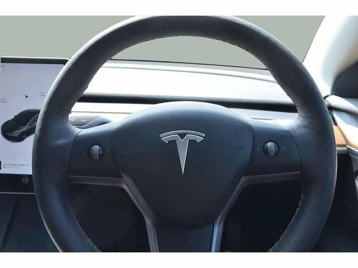 2021-tesla-model-3-e-long-range-4x4-big-1