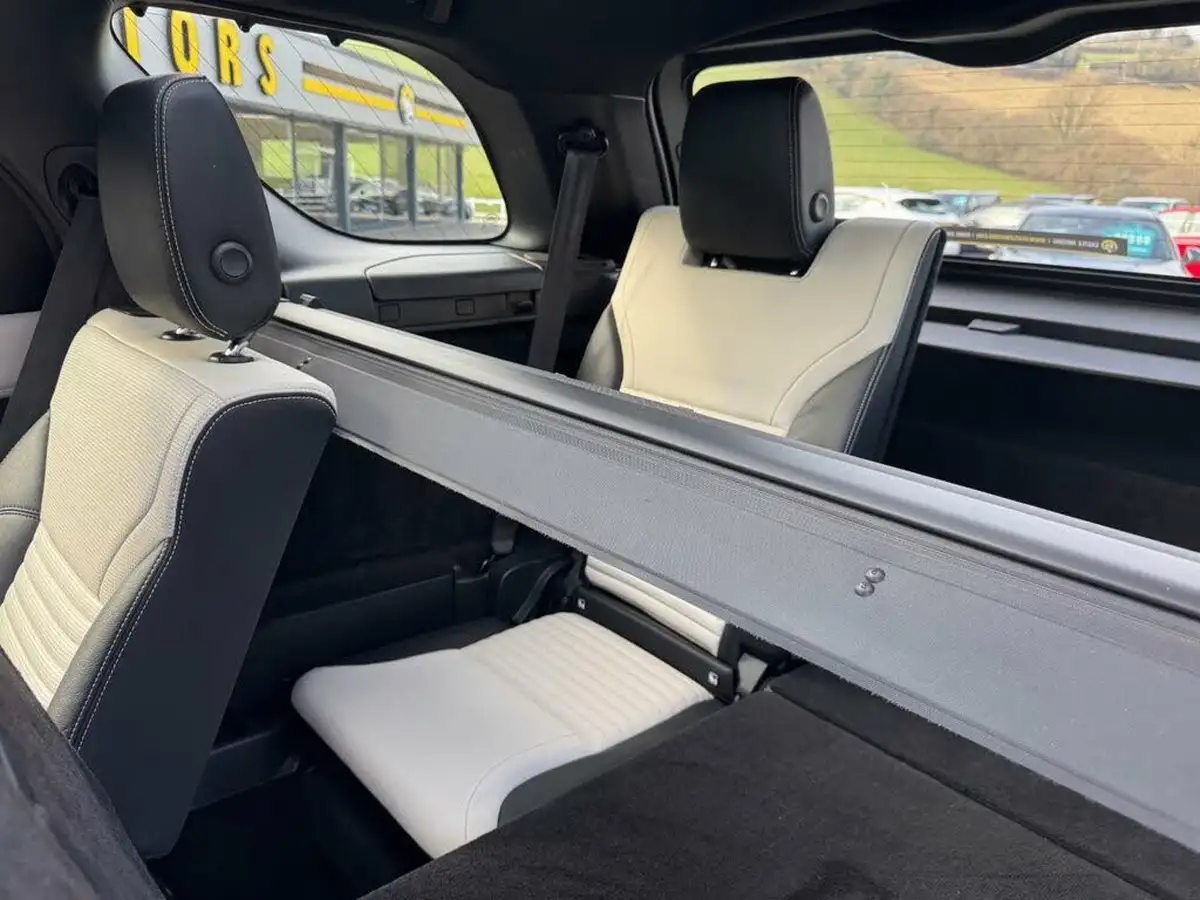 2021-land-rover-discovery-30-d300-r-dynamic-se-big-23