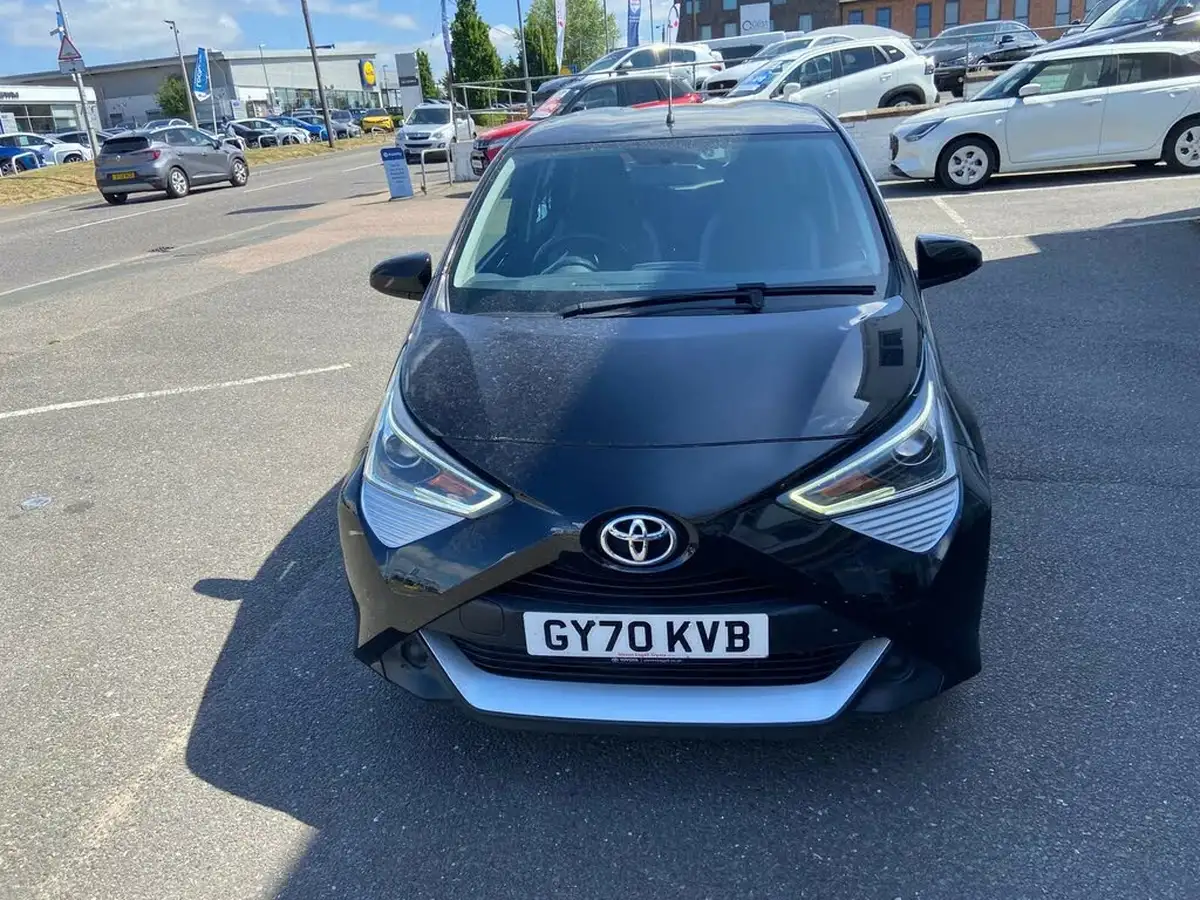 2020-toyota-aygo-10-vvt-i-x-play-big-7