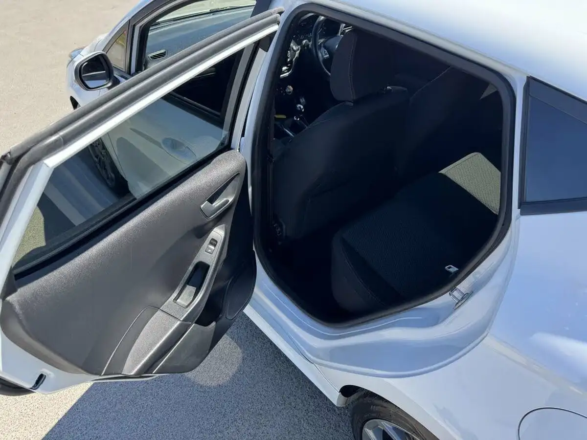 2020-ford-fiesta-10t-st-line-edition-95ps-5d-big-24