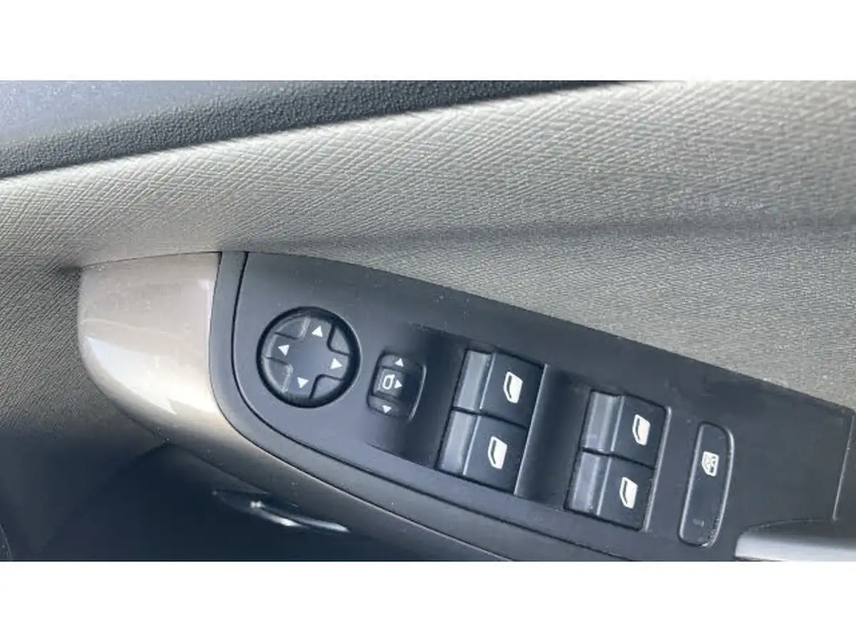 2020-citroen-grand-c4-spacetourer-12-puretech-feel-plus-ss-big-22