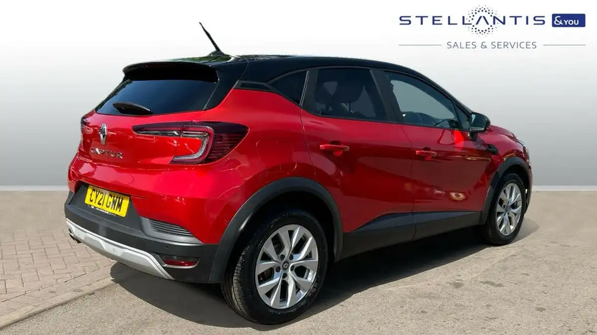 2021-renault-captur-13-tce-iconic-140ps-big-2