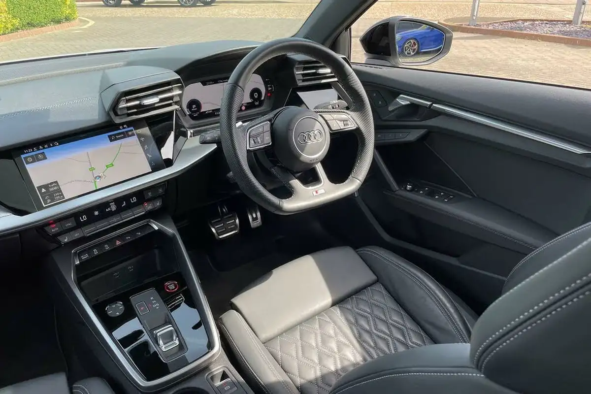 2024-audi-s3-20-tfsi-black-edition-310ps-sportback-5d-big-38