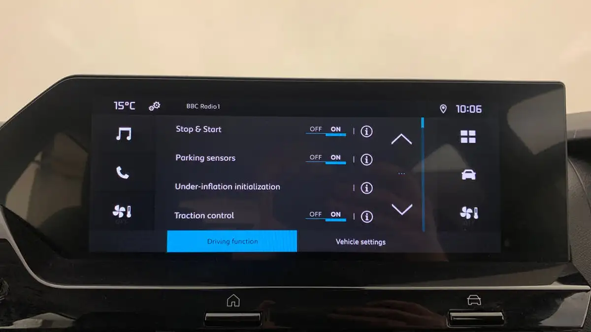 2023-citroen-c4-12-puretech-sense-big-26