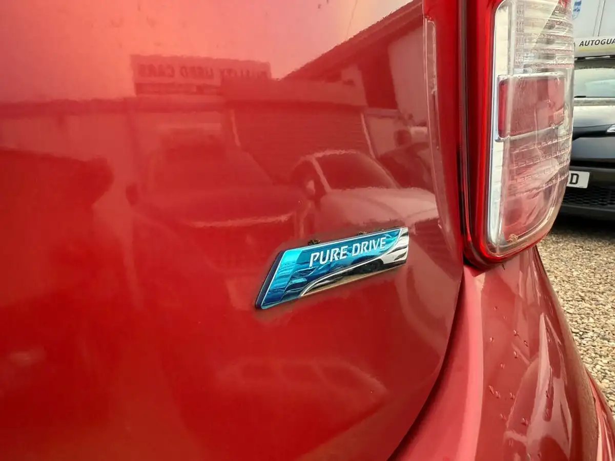 2012-nissan-micra-12-acenta-97bhp-5d-1198cc-cvt-big-15