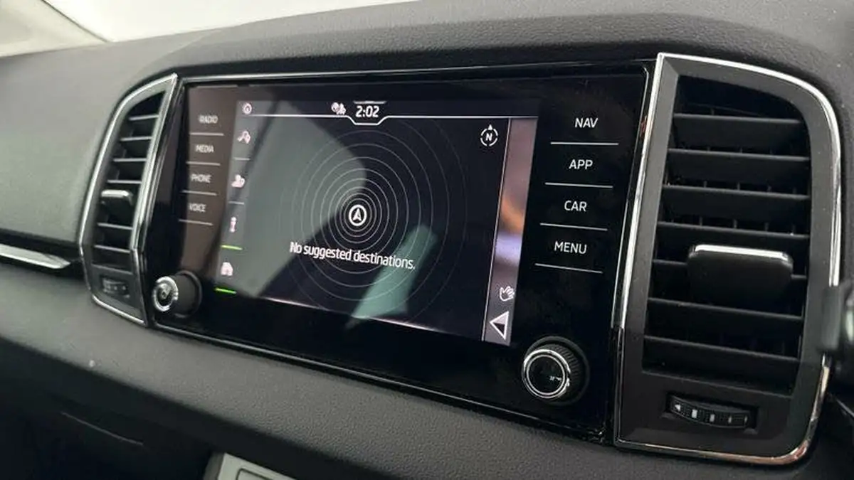 2021-skoda-karoq-15-tsi-se-drive-big-14