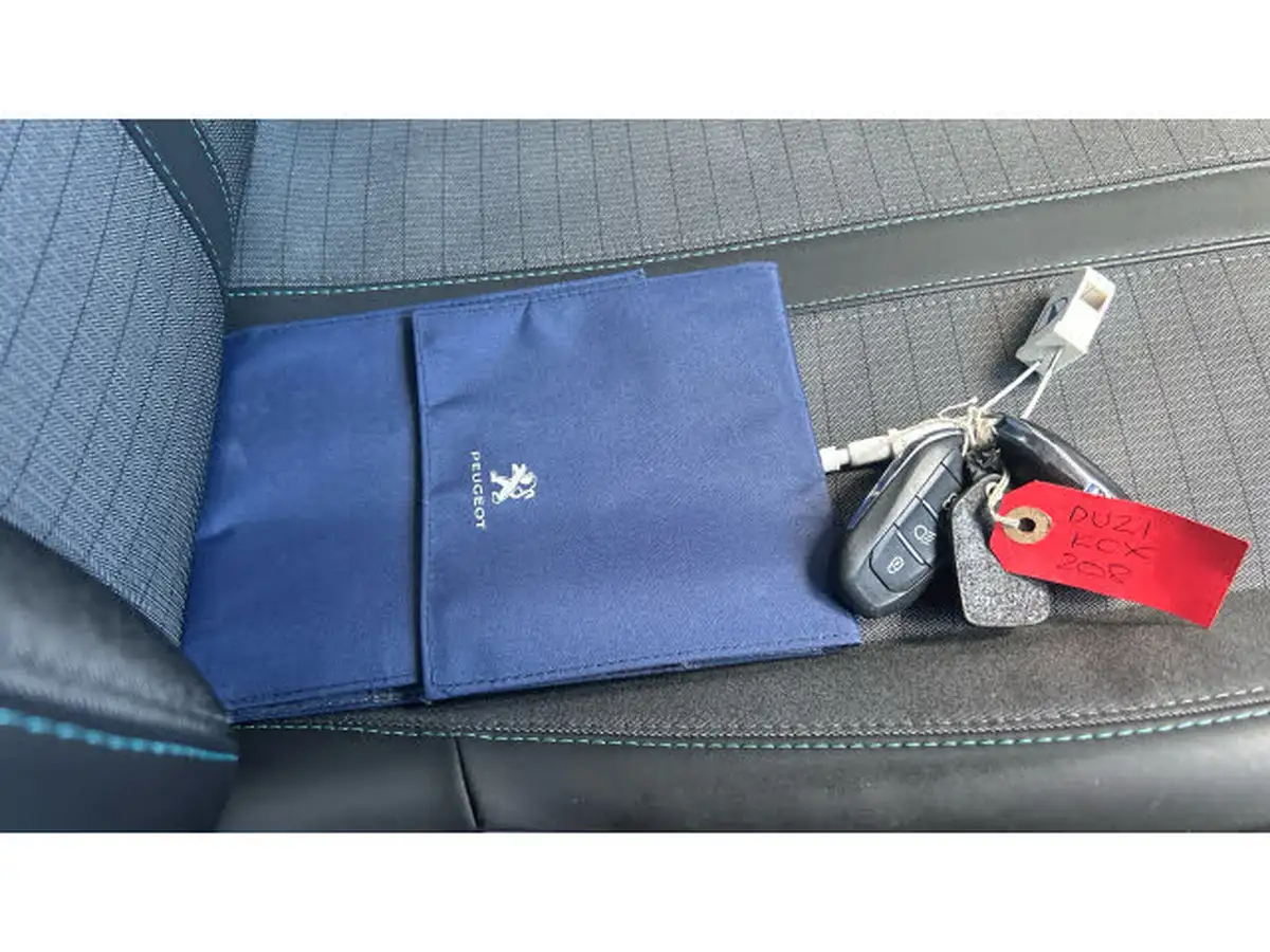 2021-peugeot-208-12-puretech-allure-premium-100bhp-big-18