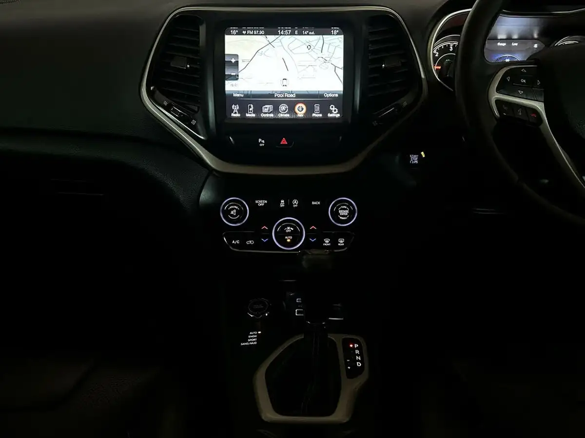 2014-jeep-cherokee-20crd-limited-168bhp-4wd-ss-auto-big-12