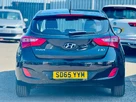 2015-hyundai-i30-16crdi-se-110ps-hatchback-small-11