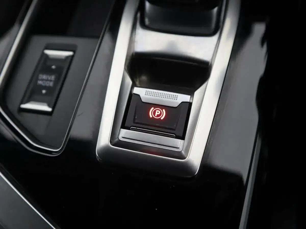 2022-peugeot-3008-suv-15-bluehdi-allure-premium-eat8-big-32