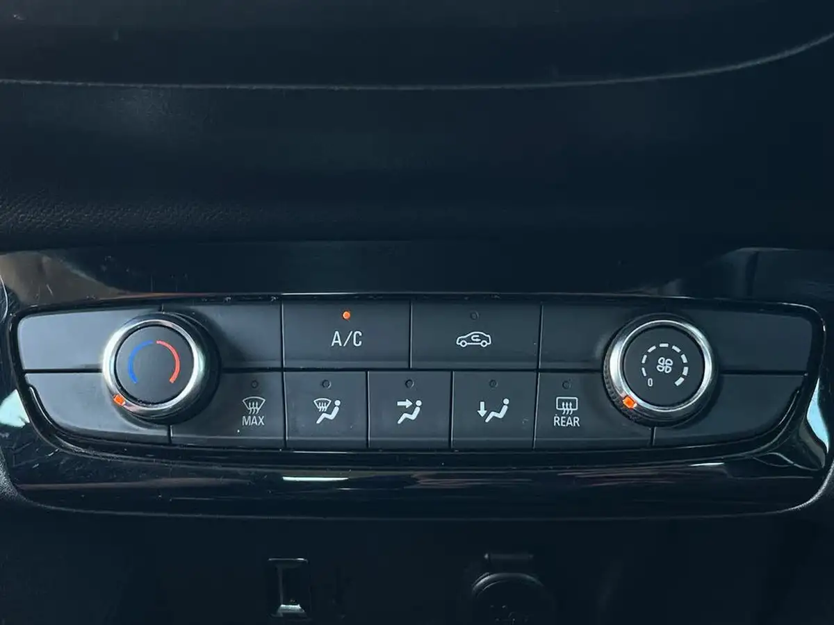 2022-vauxhall-corsa-12i-se-edition-big-19