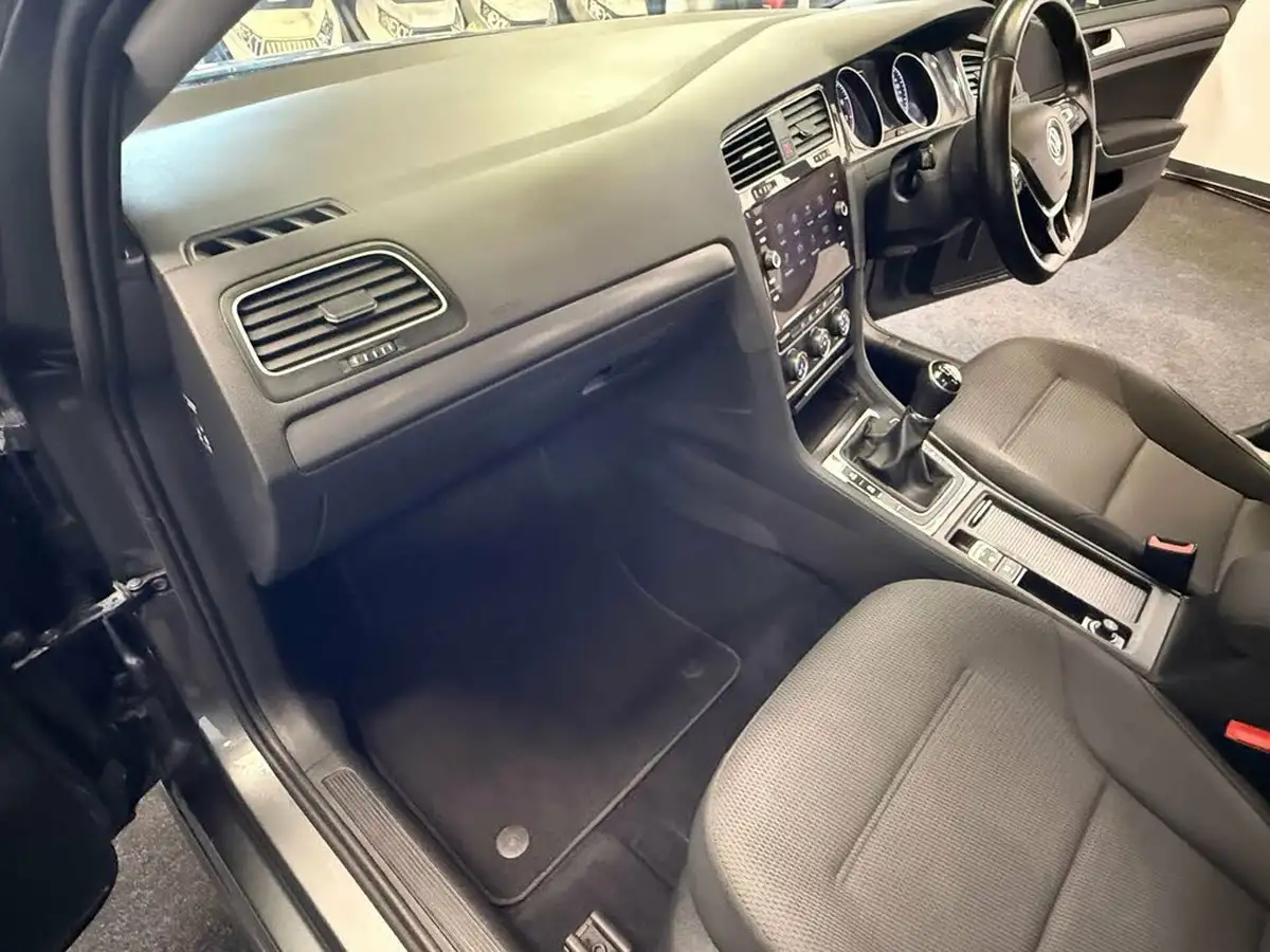 2019-volkswagen-golf-15-tsi-match-edition-150ps-hatchback-big-54