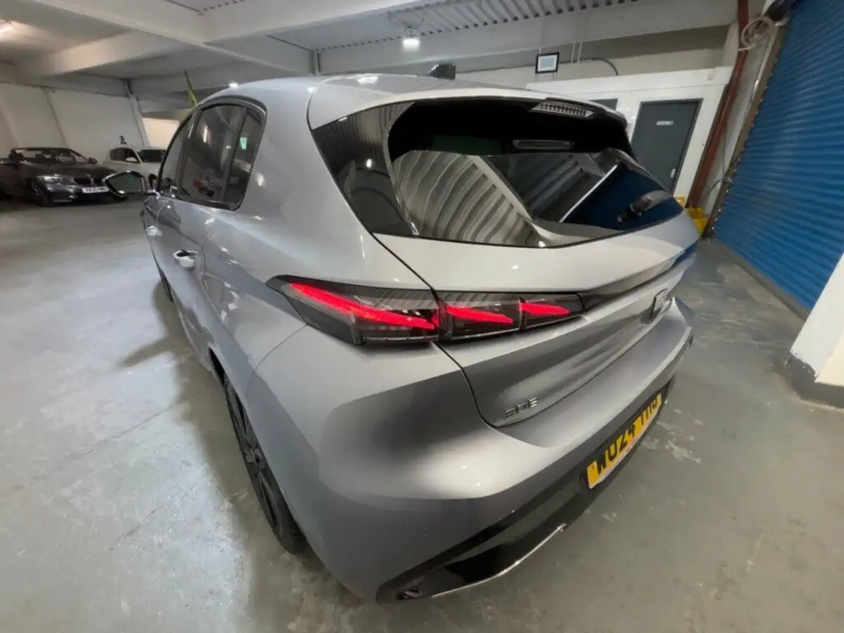 2024-peugeot-308-12-puretech-gt-130ps-ss-eat8-big-6