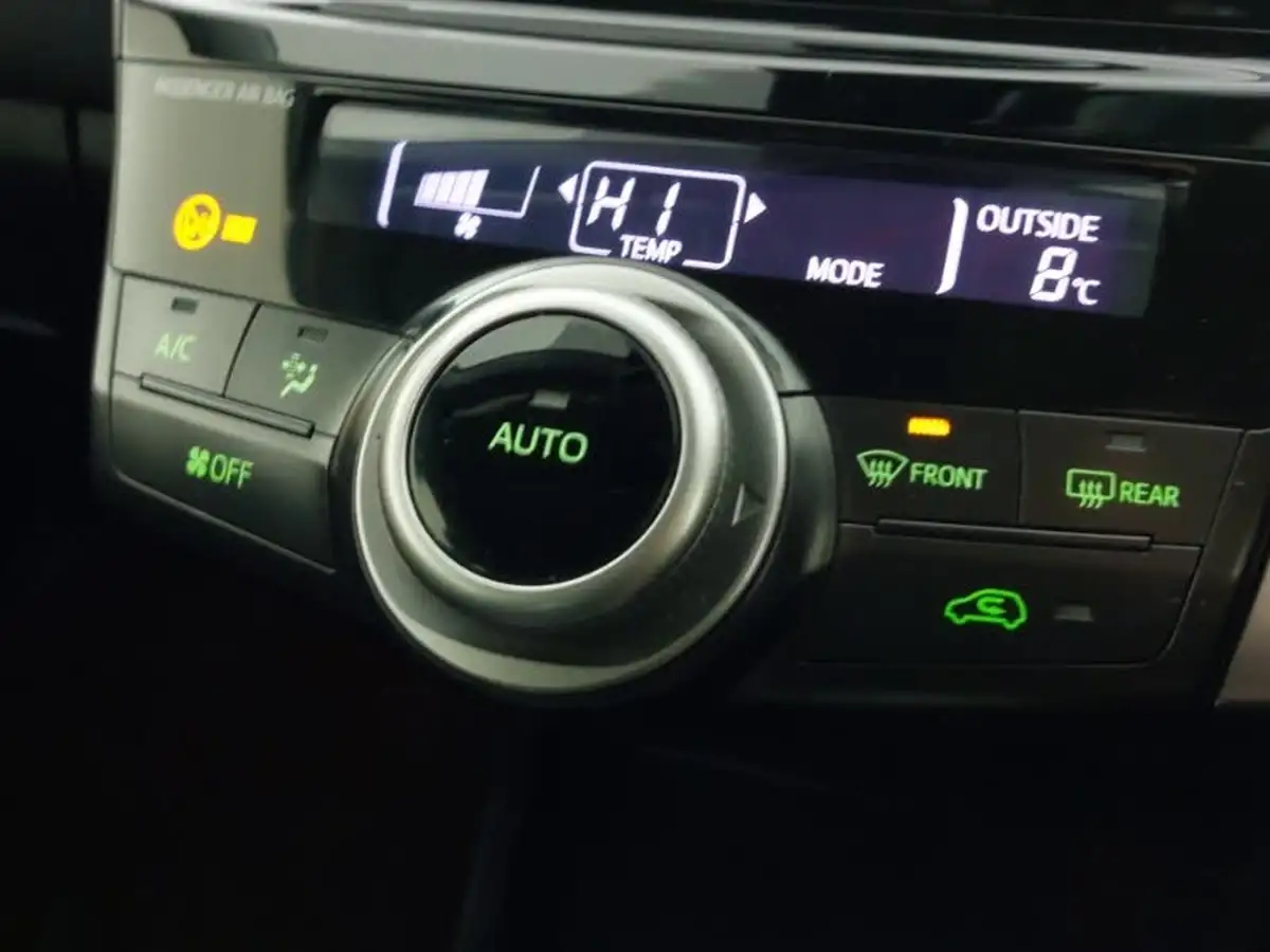 2020-toyota-prius-18-vvt-i-excel-big-15