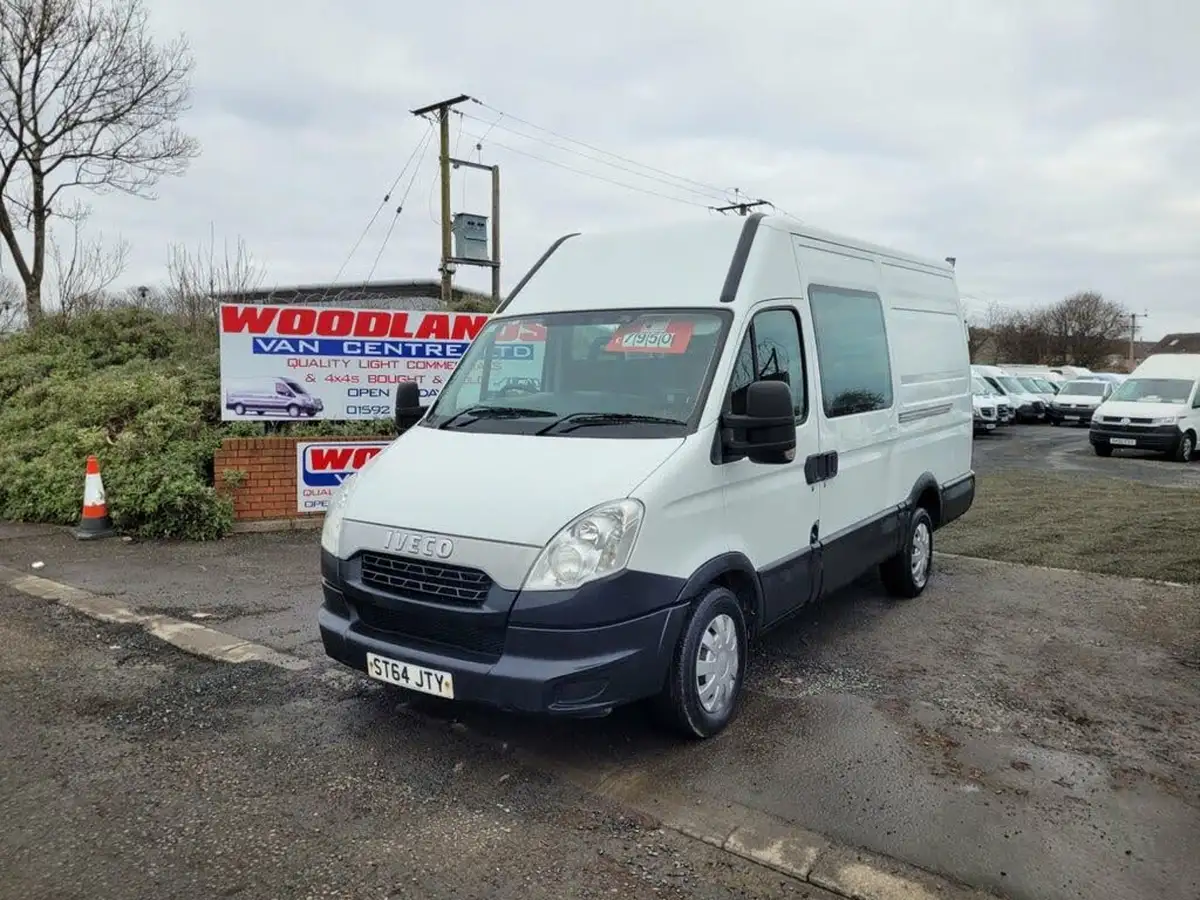 2013-iveco-daily-s-class-23td-35s13v-mwb-big-4
