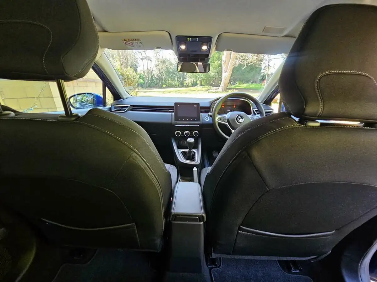 2021-renault-clio-10-tce-iconic-90ps-big-52