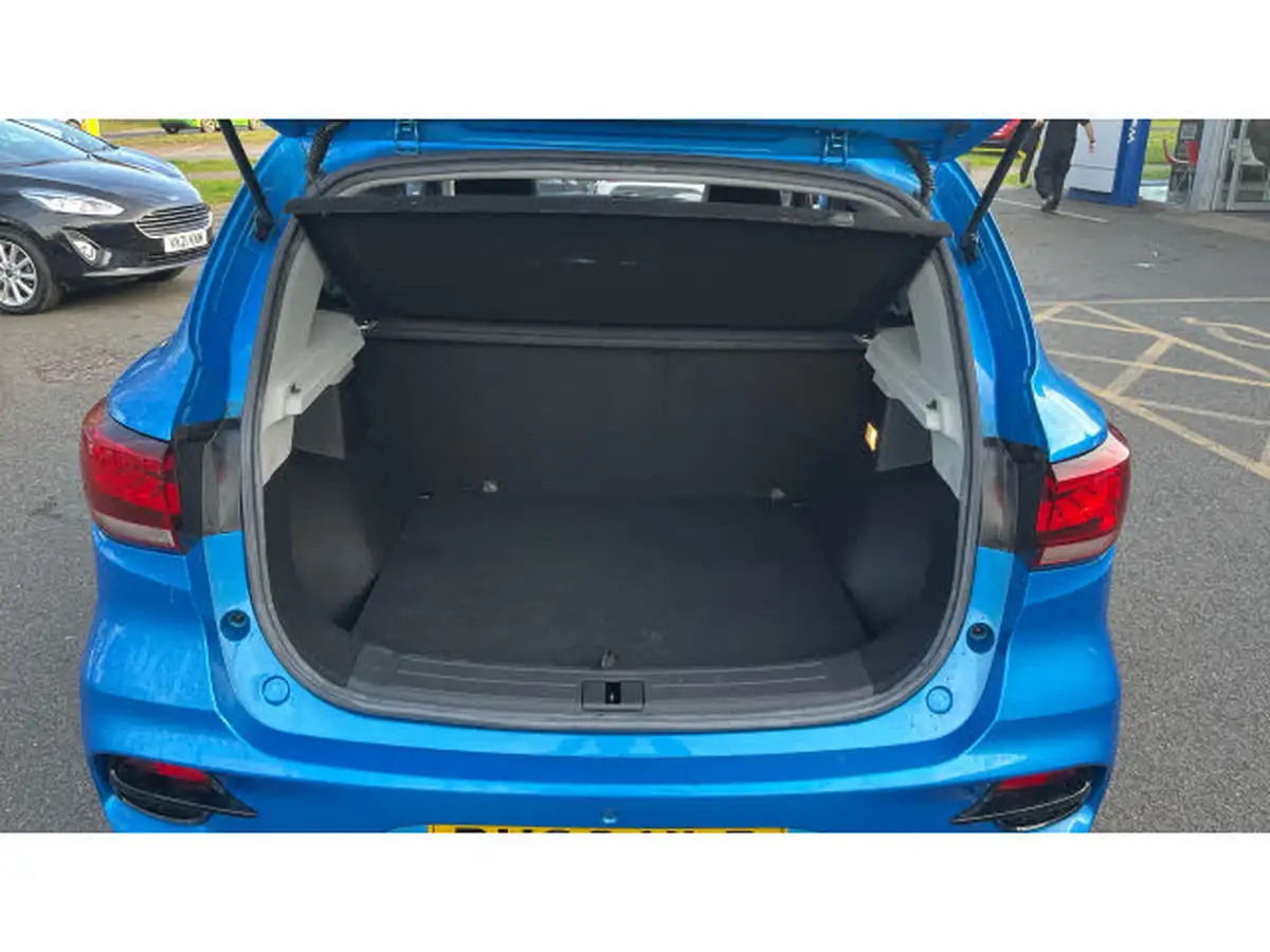 2022-mg-zs-suv-10t-gdi-exclusive-big-3