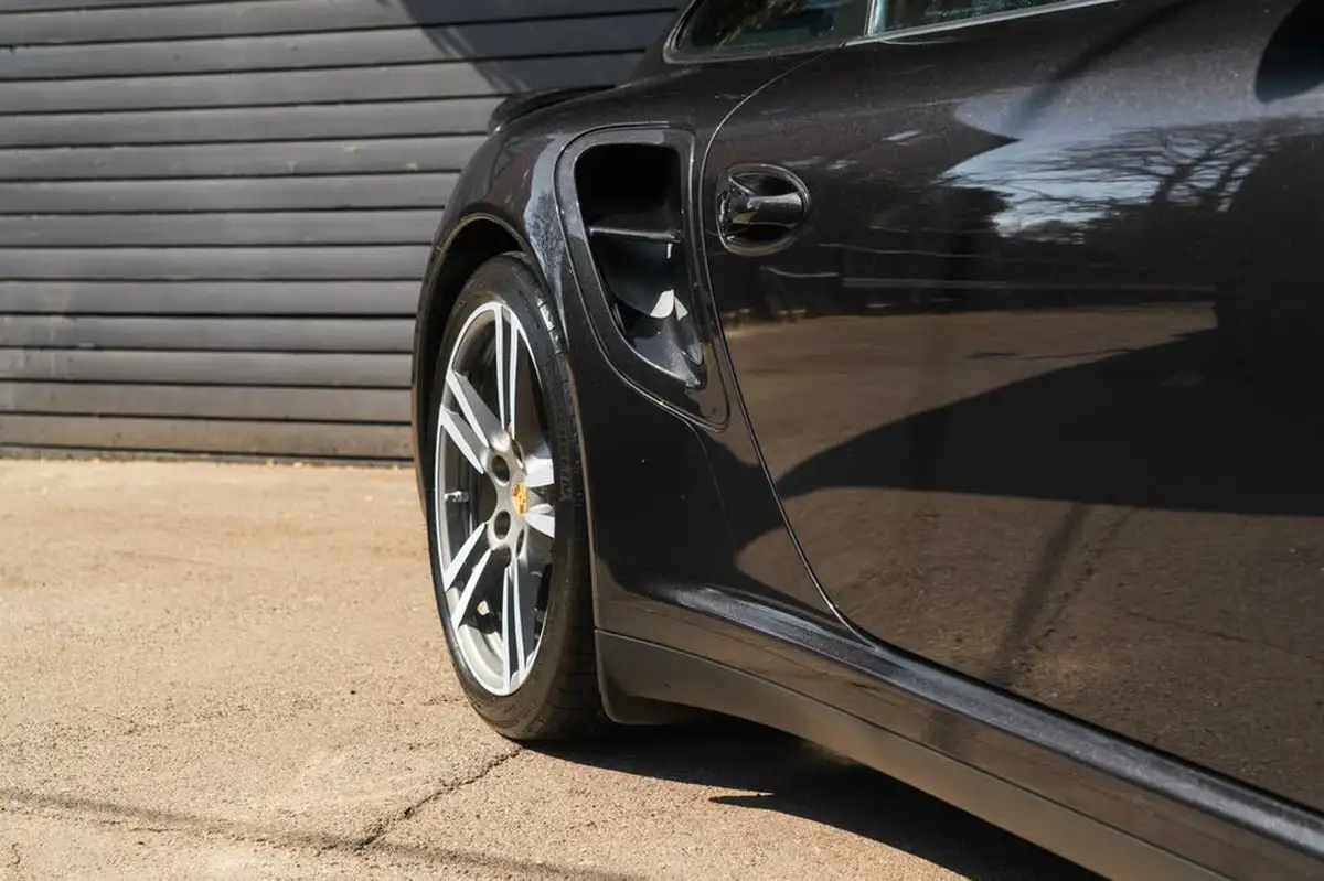 2011-porsche-911-38-turbo-coupe-pdk-big-20
