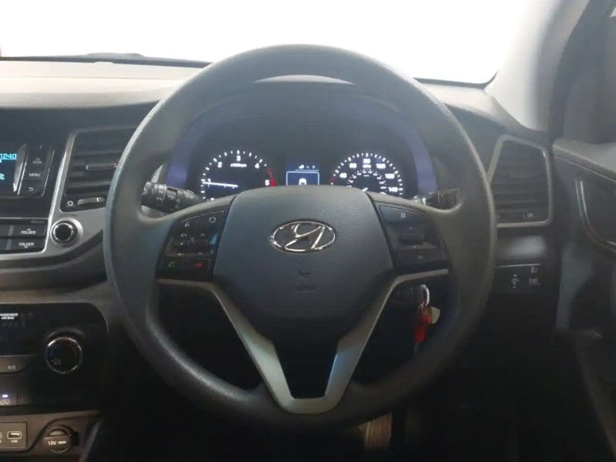 2015-hyundai-tucson-17crdi-blue-drive-s-big-9