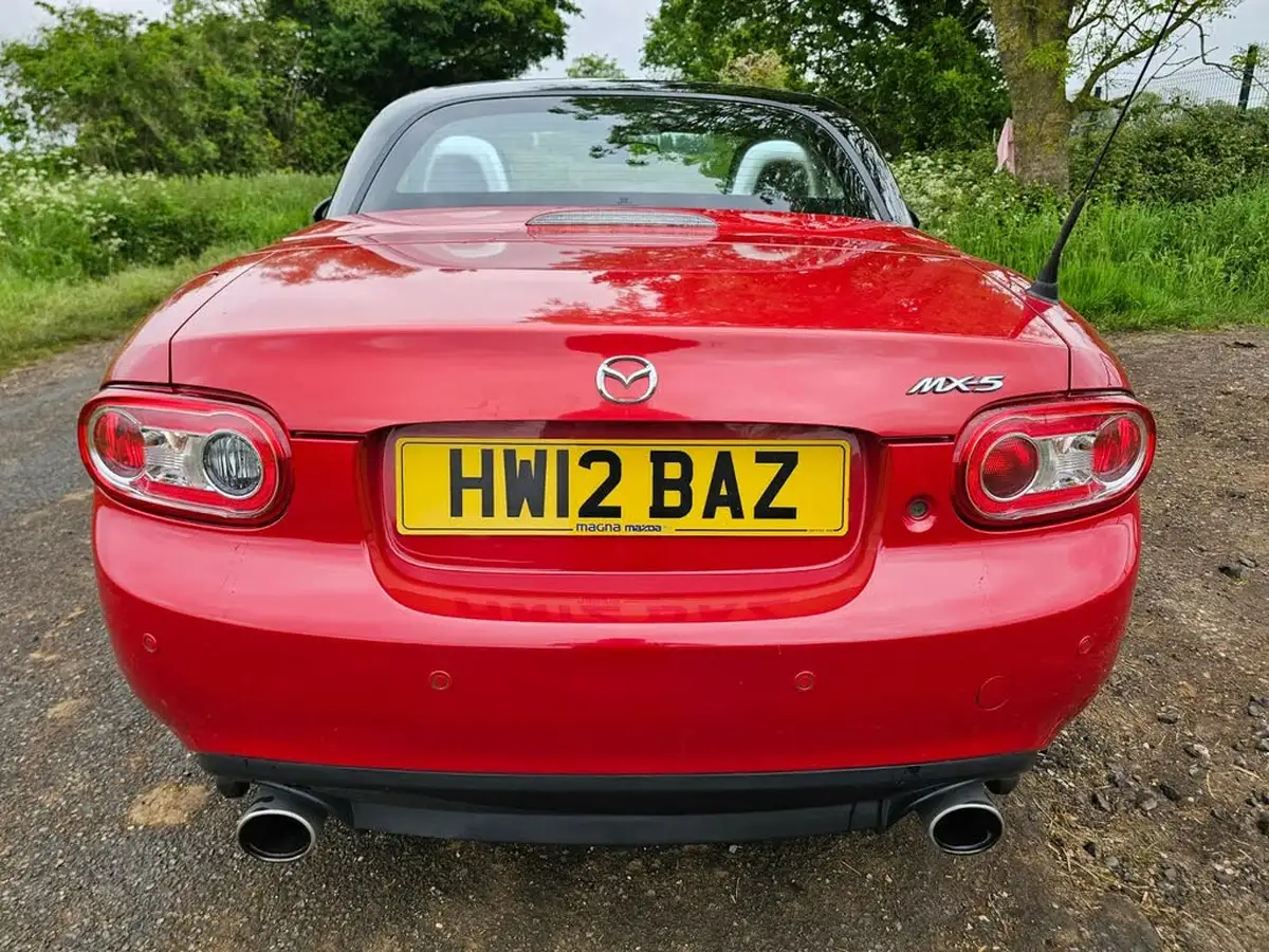 2012-mazda-mx-5-20-kuro-edition-big-29