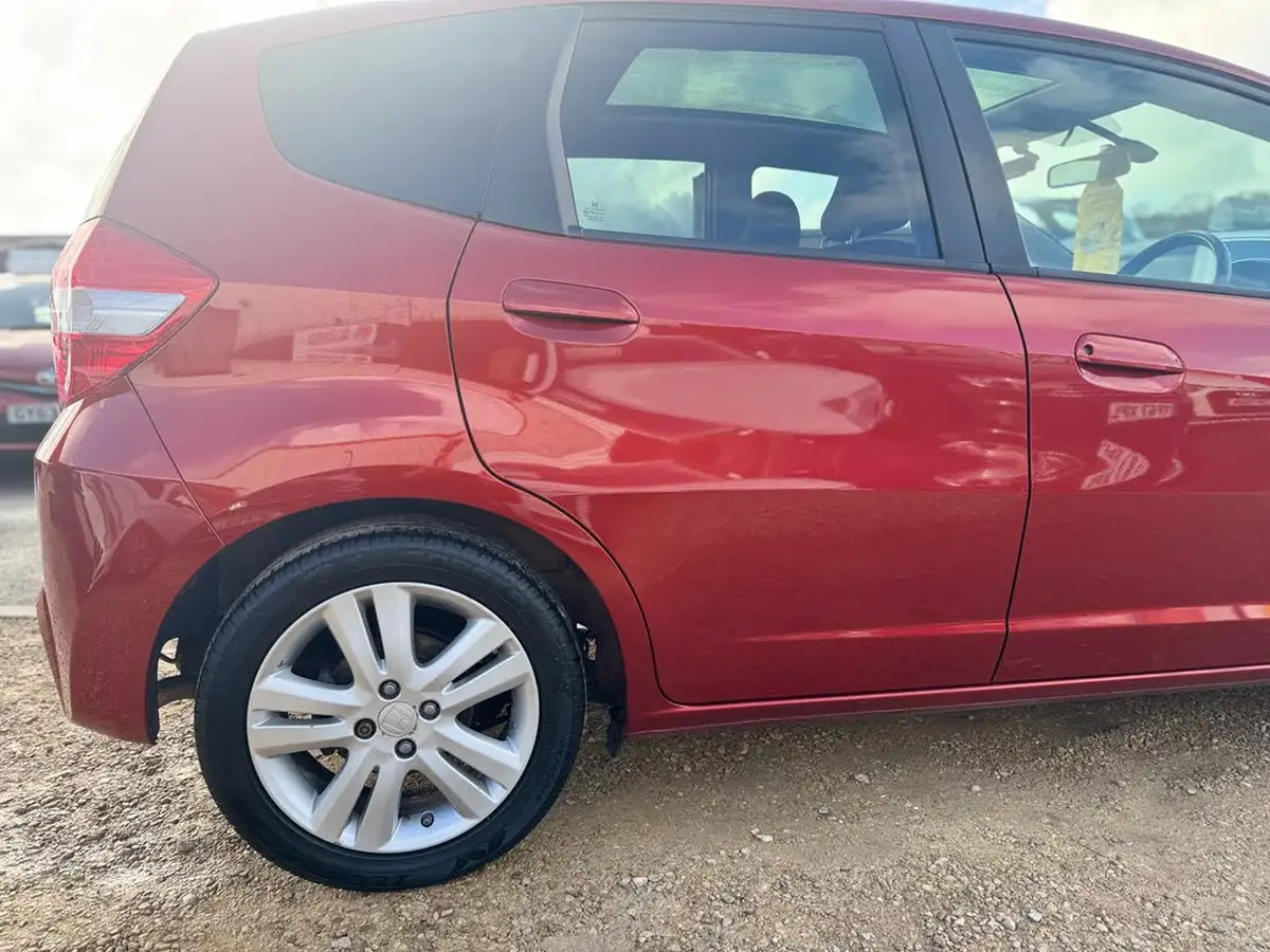 2015-honda-jazz-14-ex-big-21
