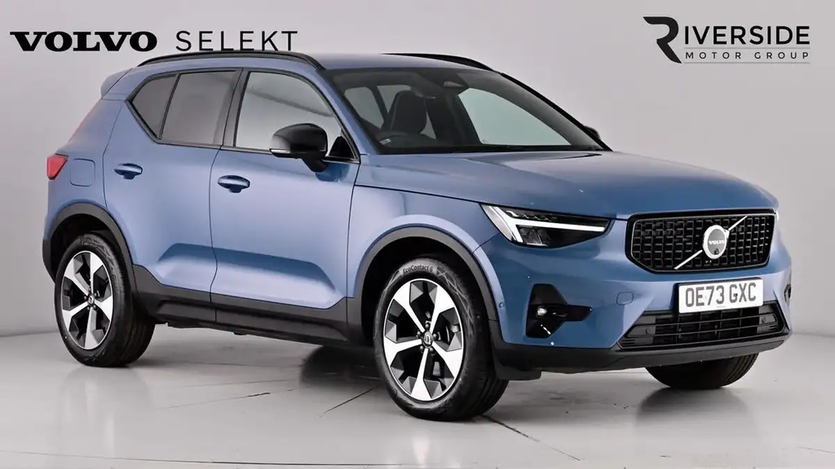 2023-volvo-xc40-20-b3-plus-big-0