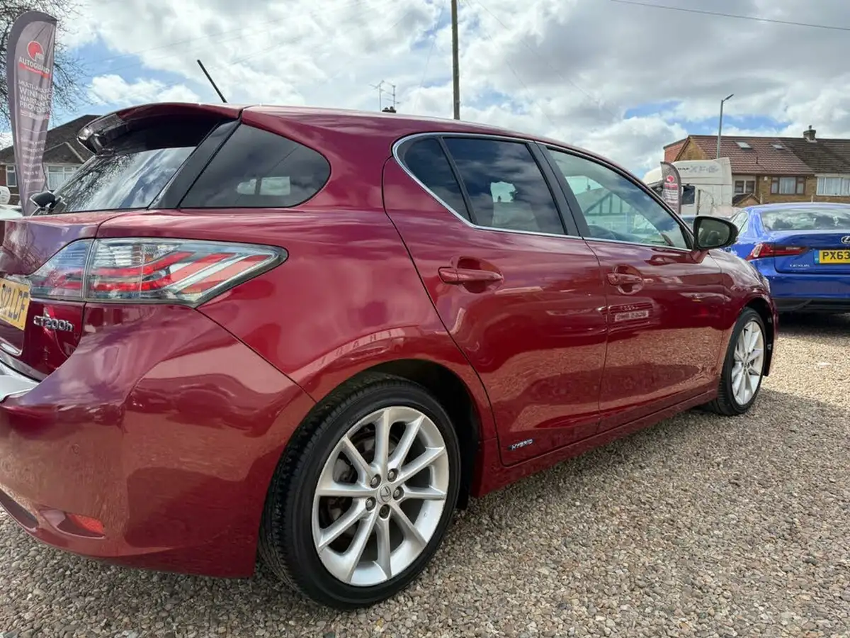 2012-lexus-ct-200h-18-se-l-premier-big-15