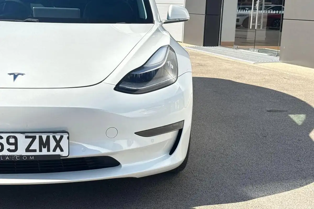 2019-tesla-model-3-e-long-range-4x4-big-29