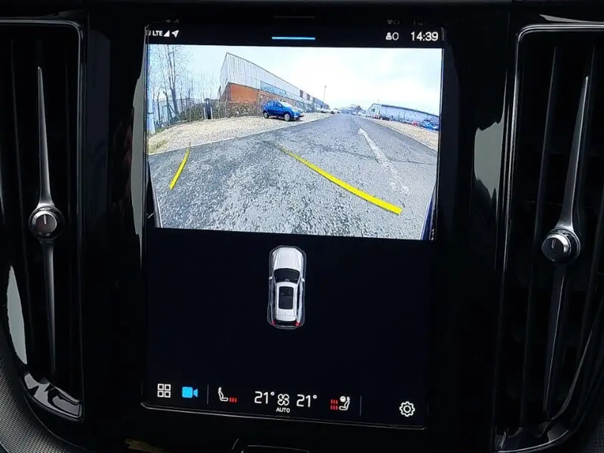 2023-volvo-xc60-20td-b4-plus-big-12