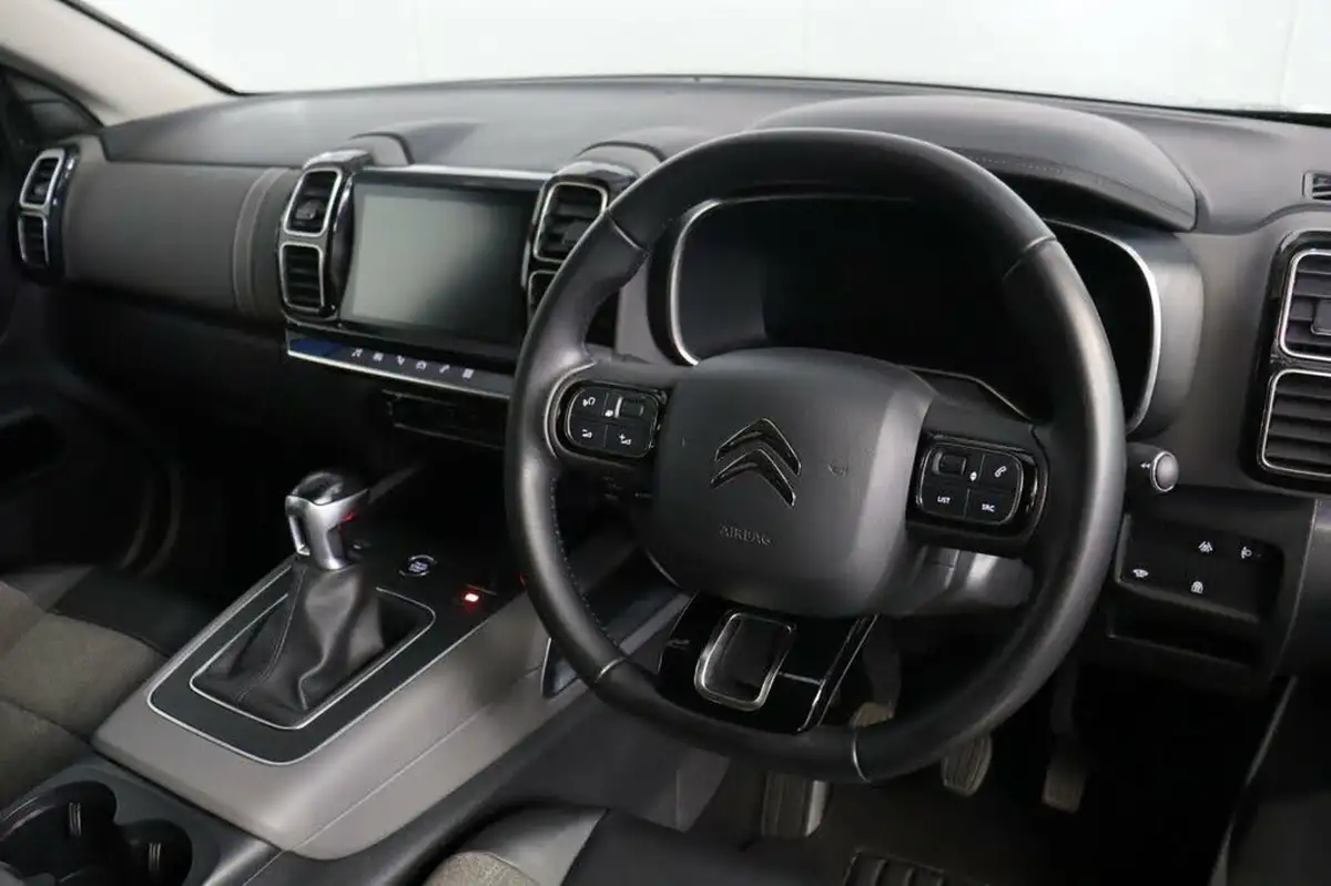 2020-citroen-c5-aircross-12-puretech-flair-big-23