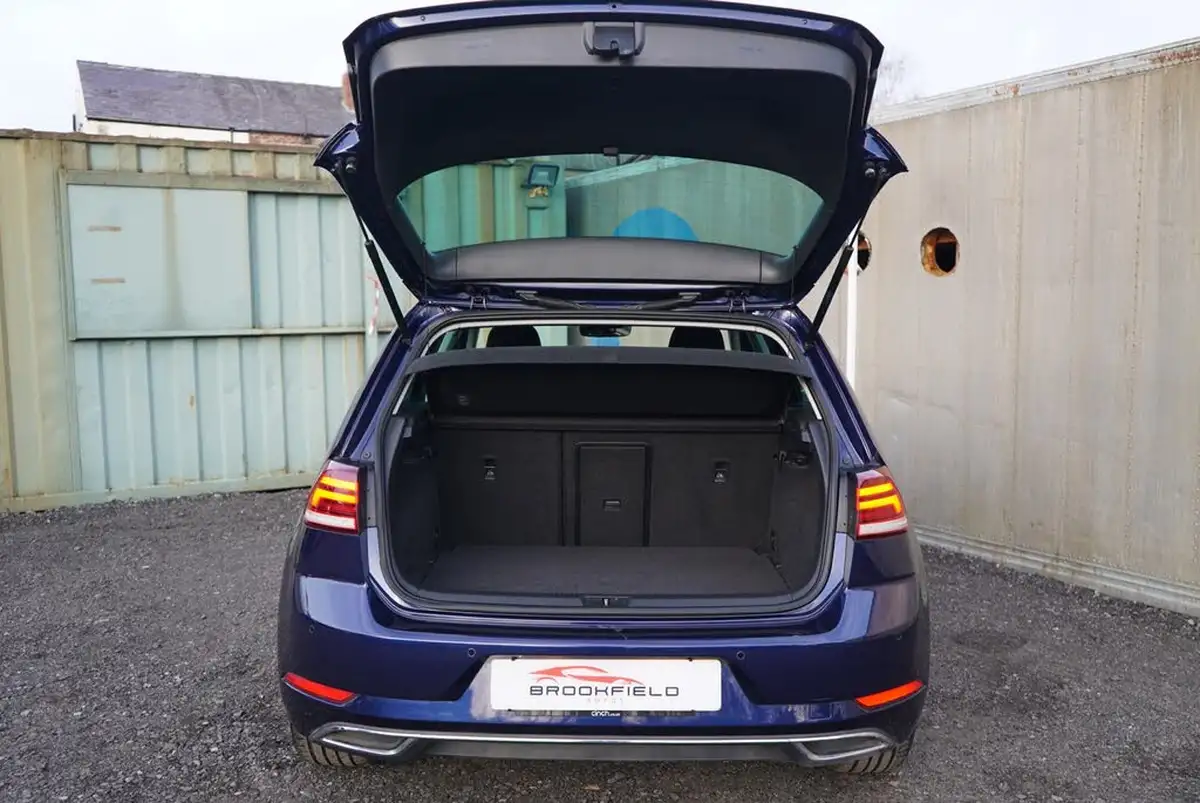 2017-volkswagen-golf-16tdi-gt-ss-hatchback-5d-big-18