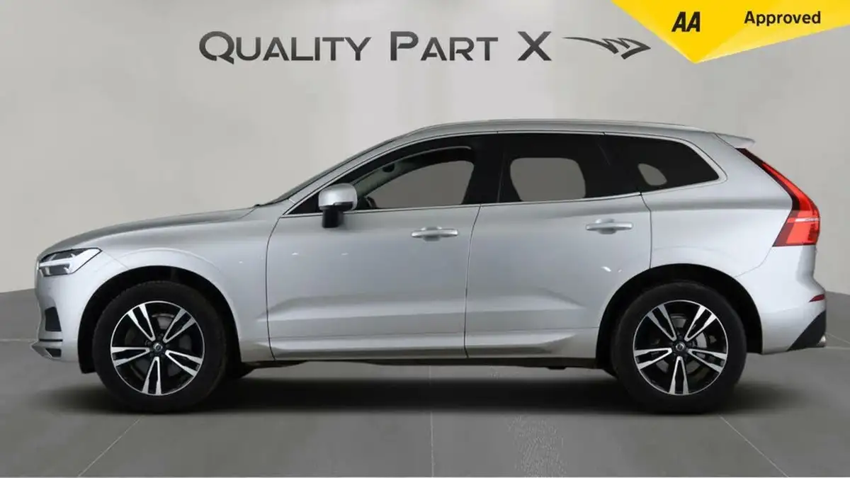 2018-volvo-xc60-20td-d4-momentum-4x4-big-3