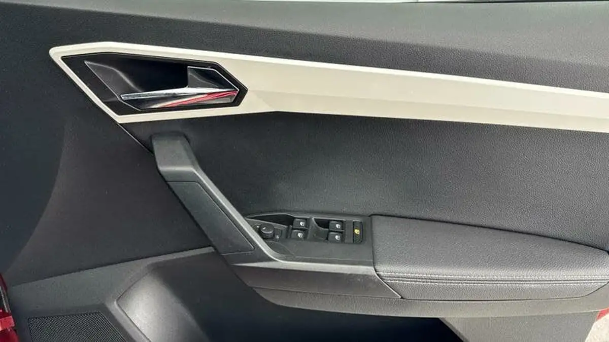 2019-seat-arona-10-tsi-xcellence-lux-ss-dsg-big-18