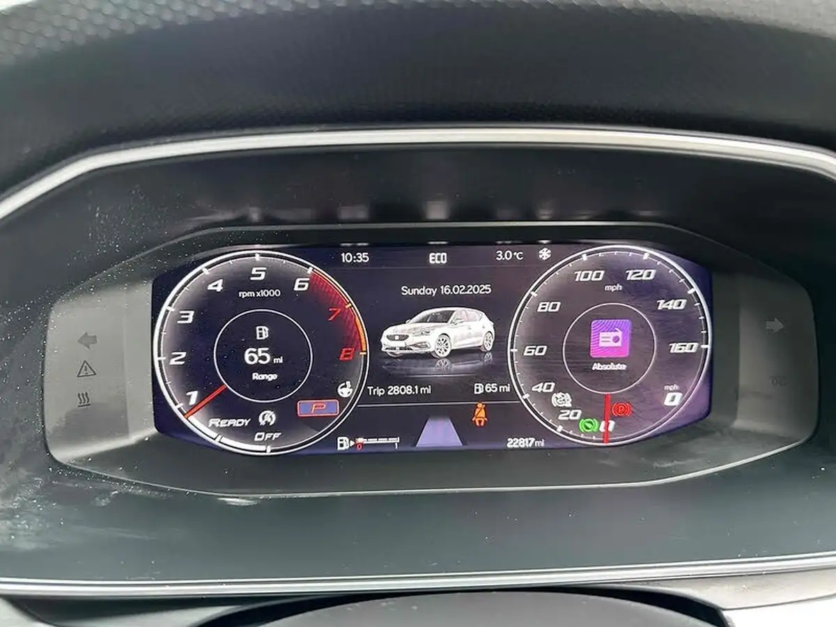 2022-seat-leon-big-48