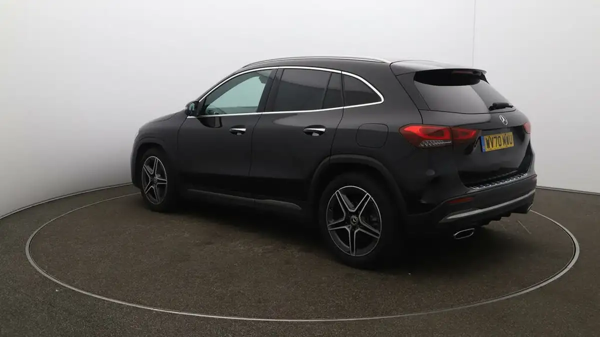2020-mercedes-benz-gla-class-13-gla-200-amg-line-premium-big-54