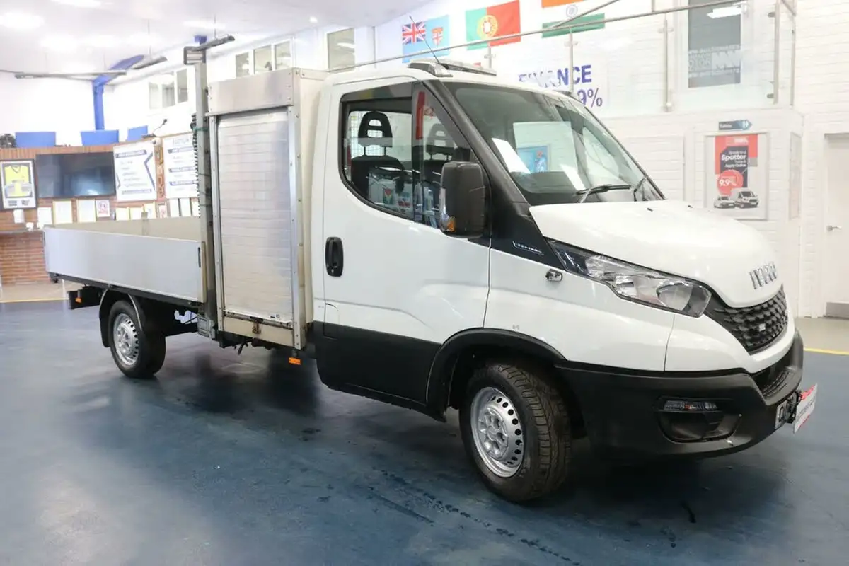 2020-iveco-daily-s-class-23td-35s14-3450-eu6-chassis-cab-hi-matic-big-1