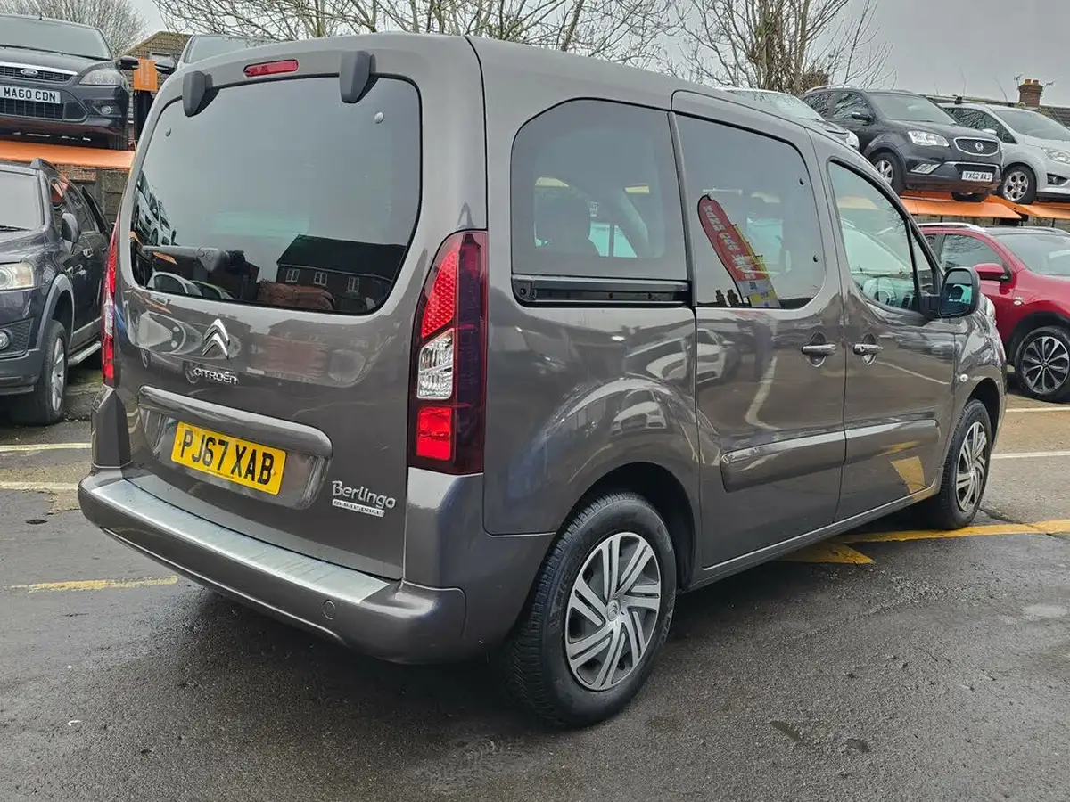 2018-citroen-berlingo-12-puretech-multispace-feel-big-9