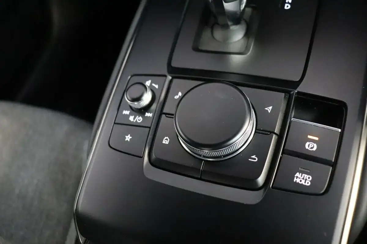 2021-mazda-mx-30-e-se-l-lux-big-22