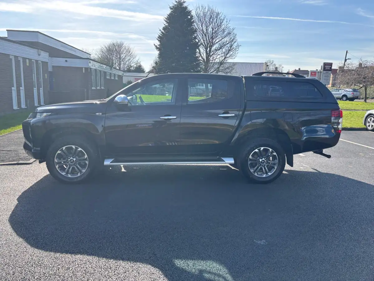 2020-mitsubishi-l200-22di-d-trojan-auto-big-3