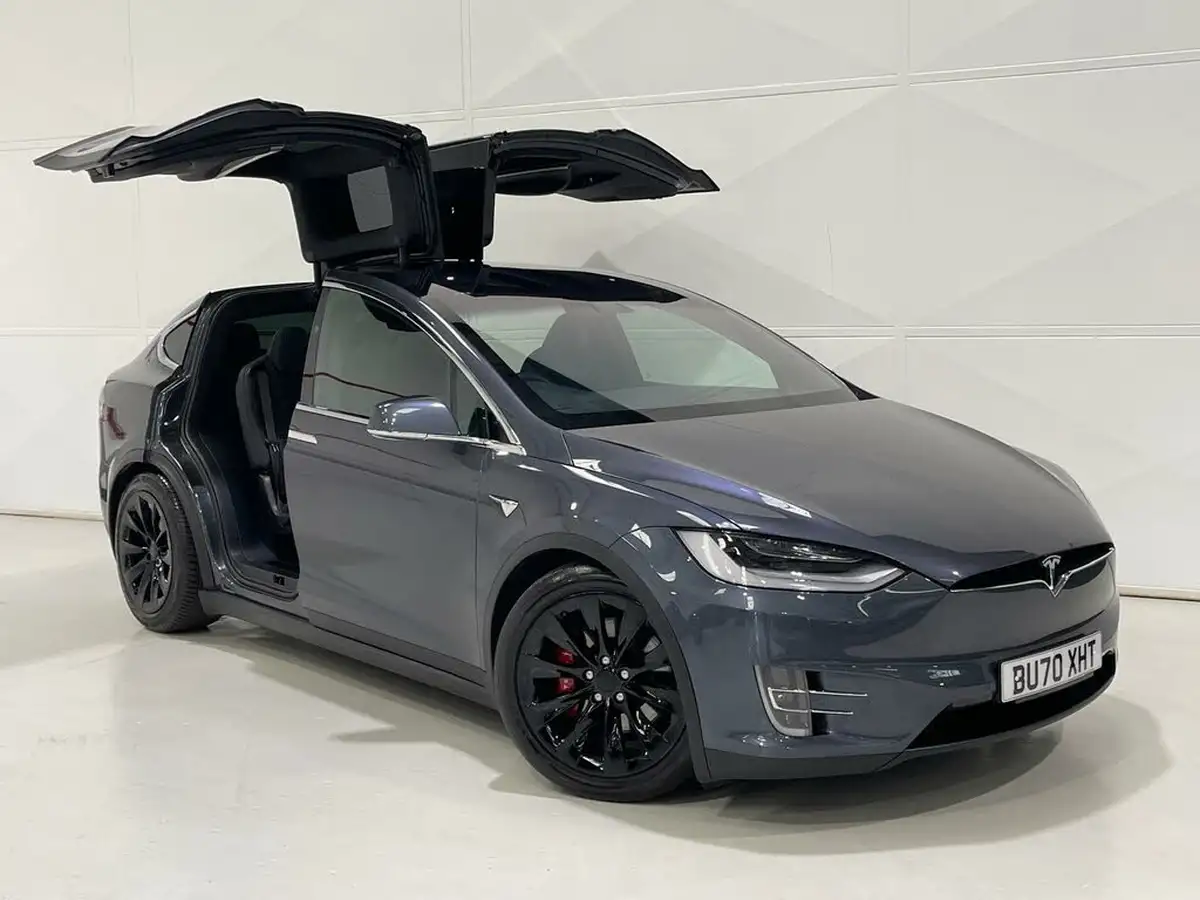 2020-tesla-model-x-e-long-range-big-29