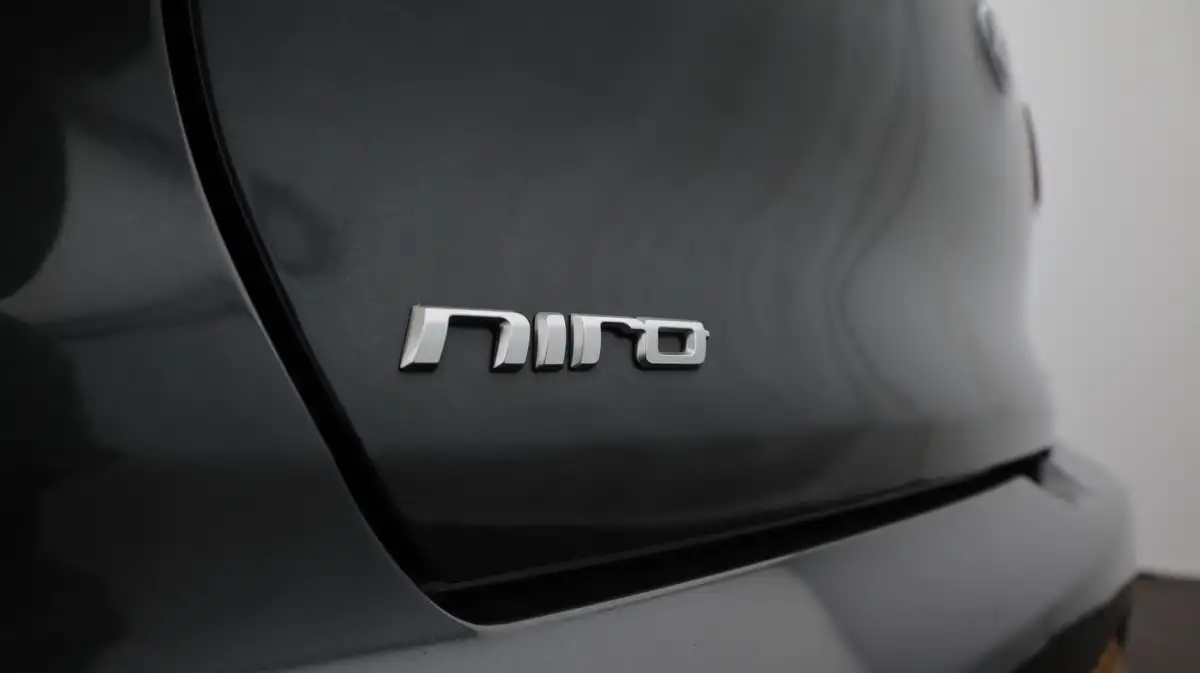 2021-kia-e-niro-ev-3-big-21